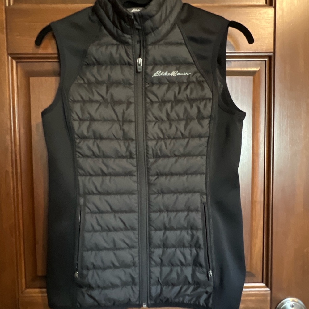 Eddie Bauer Women's Black Puffer Vest